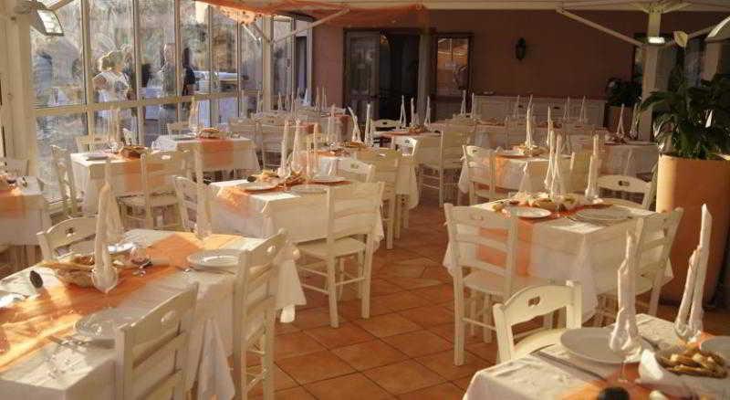Borgo Dei Pescatori Hotel อาเญ็นตู ภายนอก รูปภาพ