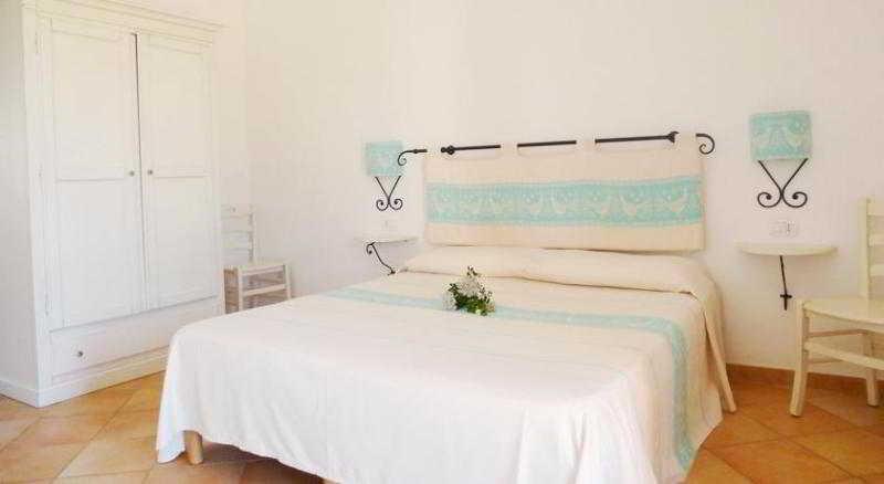 Borgo Dei Pescatori Hotel อาเญ็นตู ภายนอก รูปภาพ