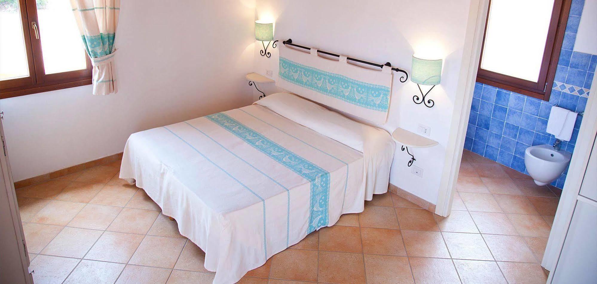 Borgo Dei Pescatori Hotel อาเญ็นตู ภายนอก รูปภาพ