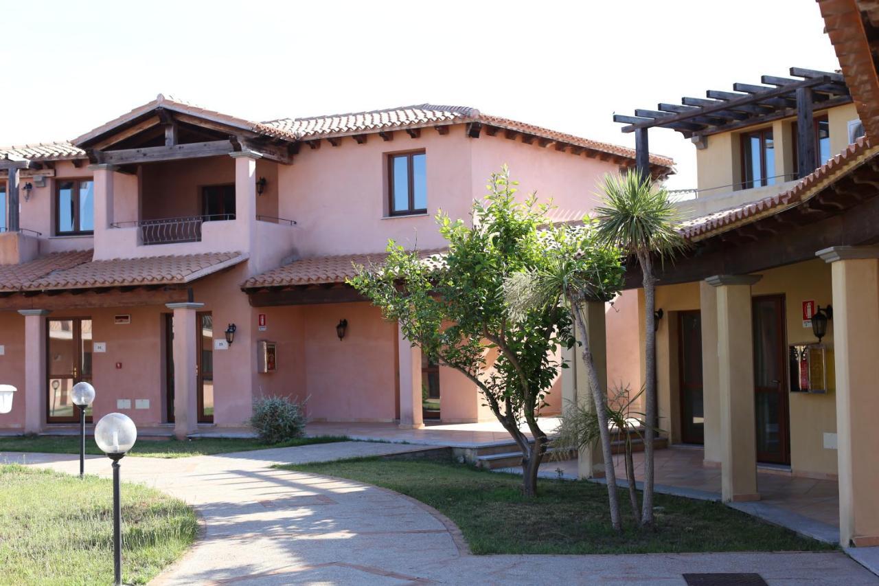 Borgo Dei Pescatori Hotel อาเญ็นตู ภายนอก รูปภาพ