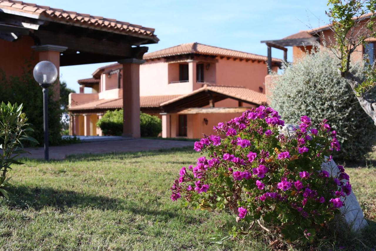 Borgo Dei Pescatori Hotel อาเญ็นตู ภายนอก รูปภาพ
