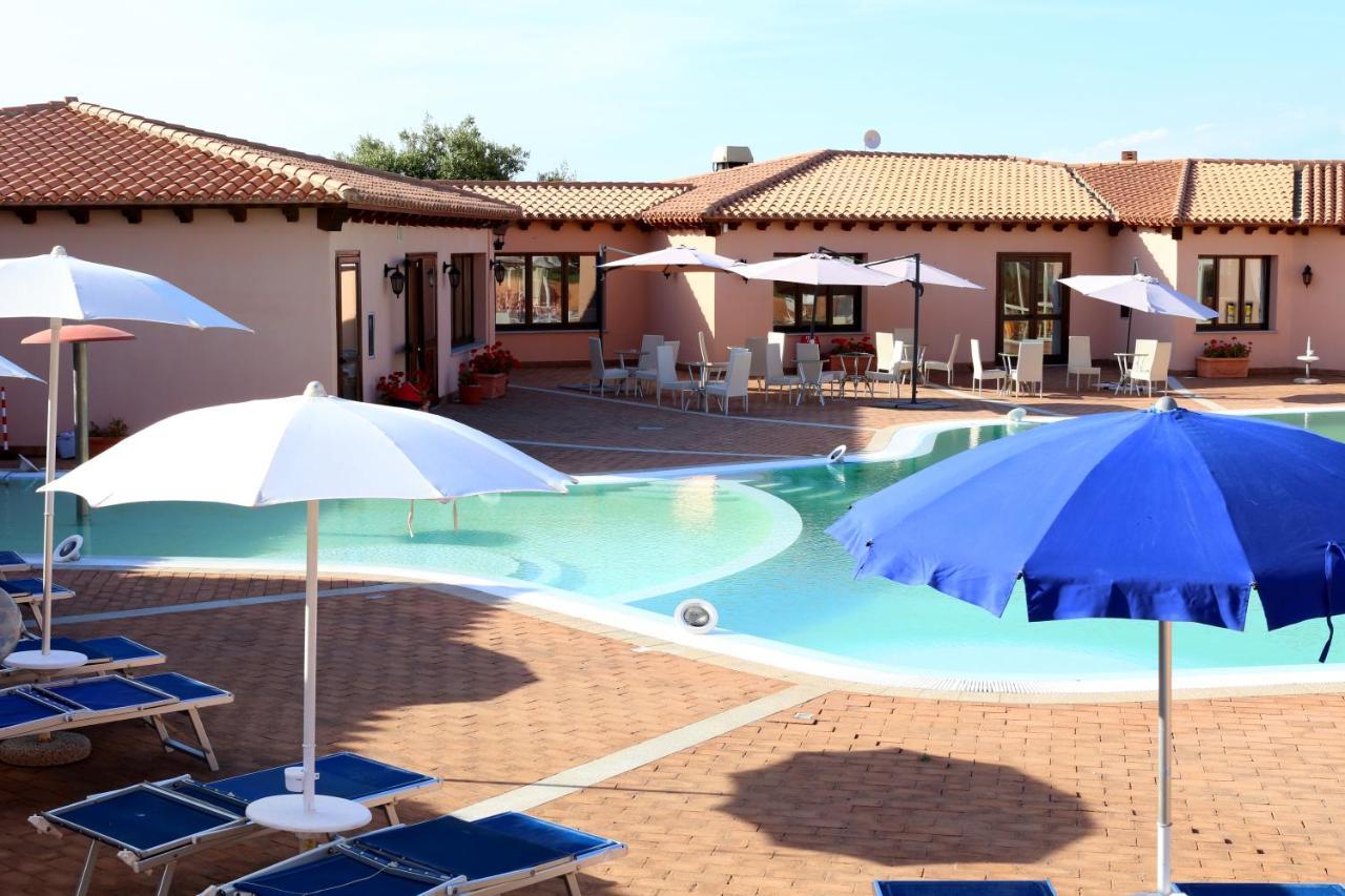 Borgo Dei Pescatori Hotel อาเญ็นตู ภายนอก รูปภาพ