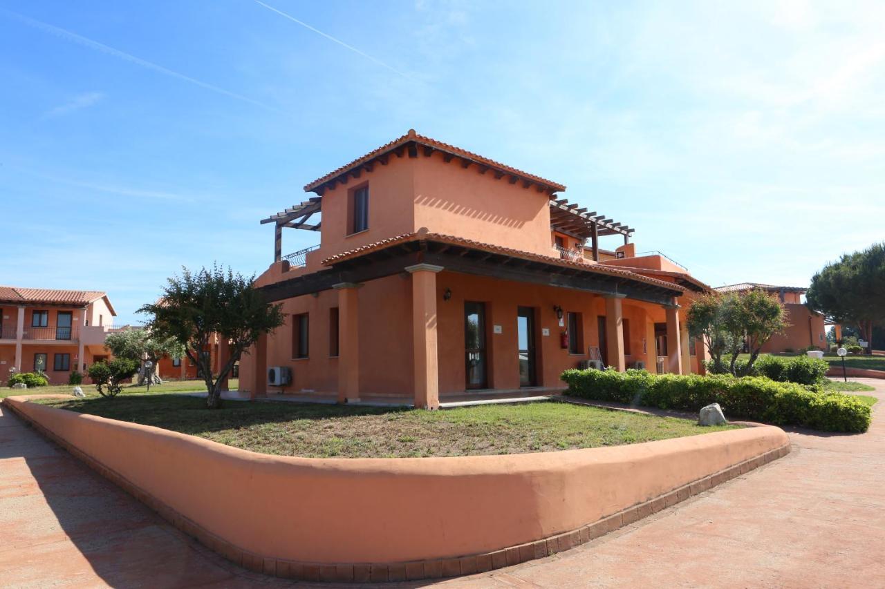 Borgo Dei Pescatori Hotel อาเญ็นตู ภายนอก รูปภาพ
