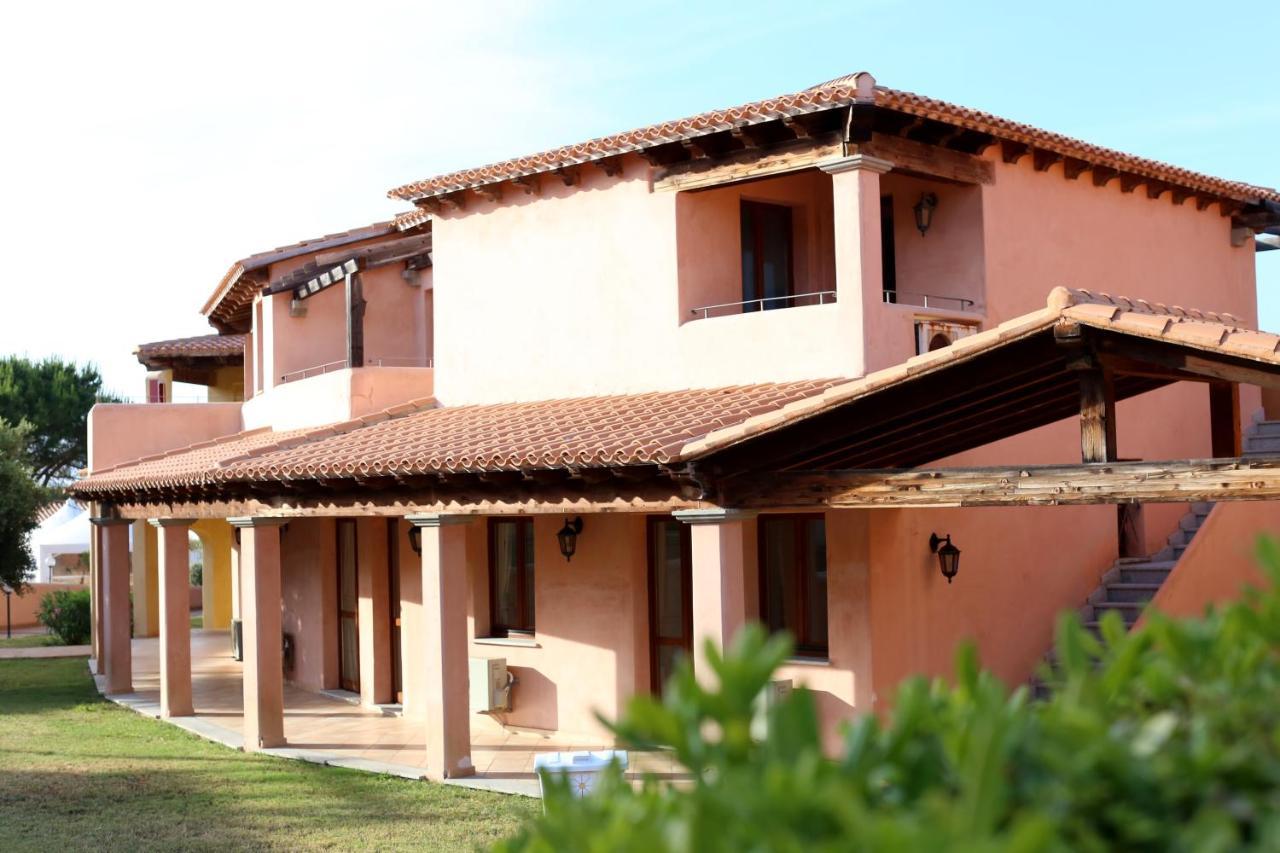 Borgo Dei Pescatori Hotel อาเญ็นตู ภายนอก รูปภาพ