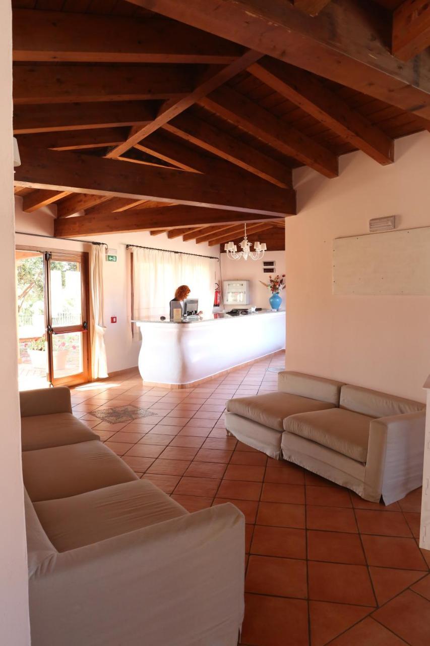 Borgo Dei Pescatori Hotel อาเญ็นตู ภายนอก รูปภาพ