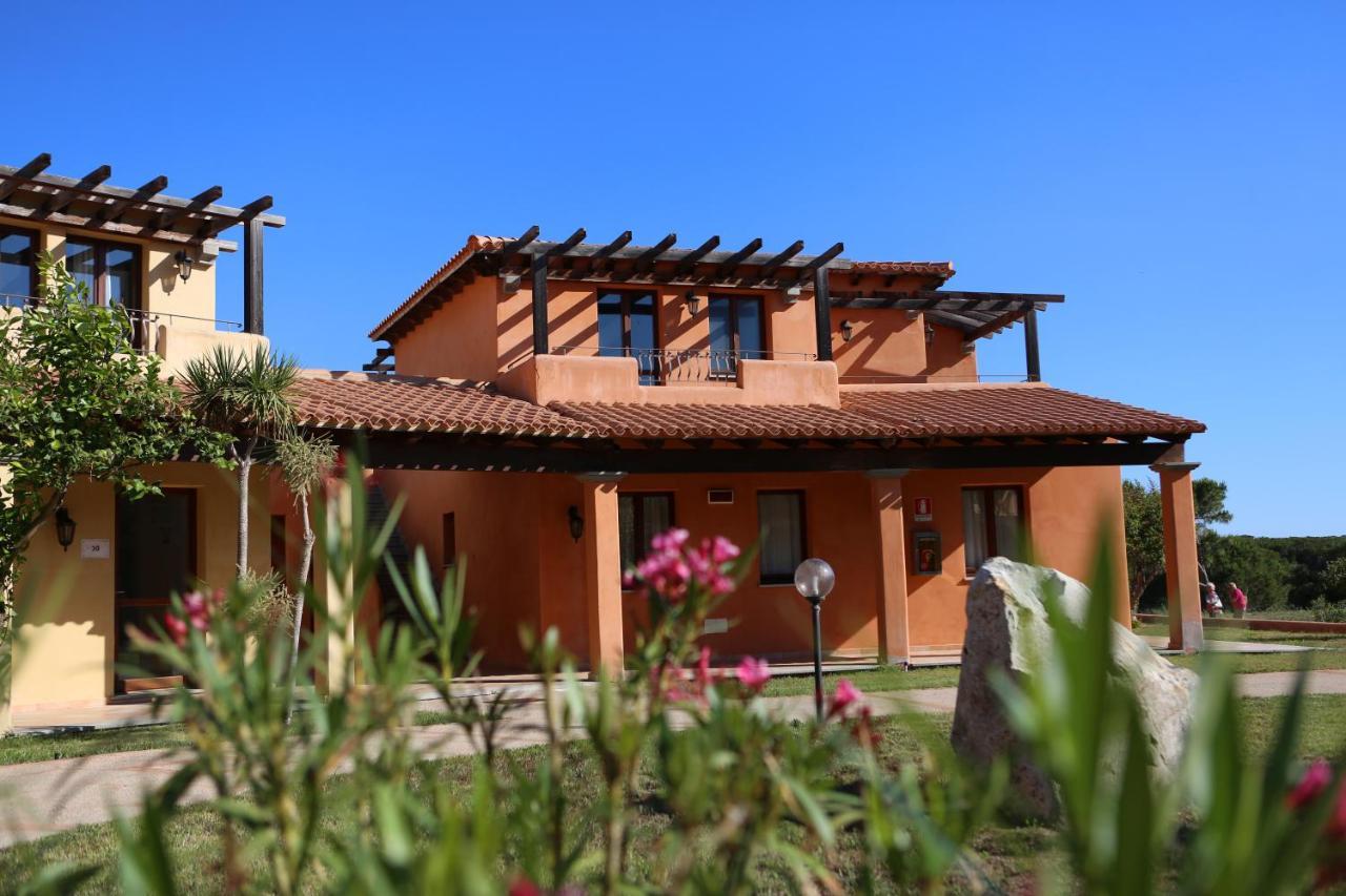 Borgo Dei Pescatori Hotel อาเญ็นตู ภายนอก รูปภาพ
