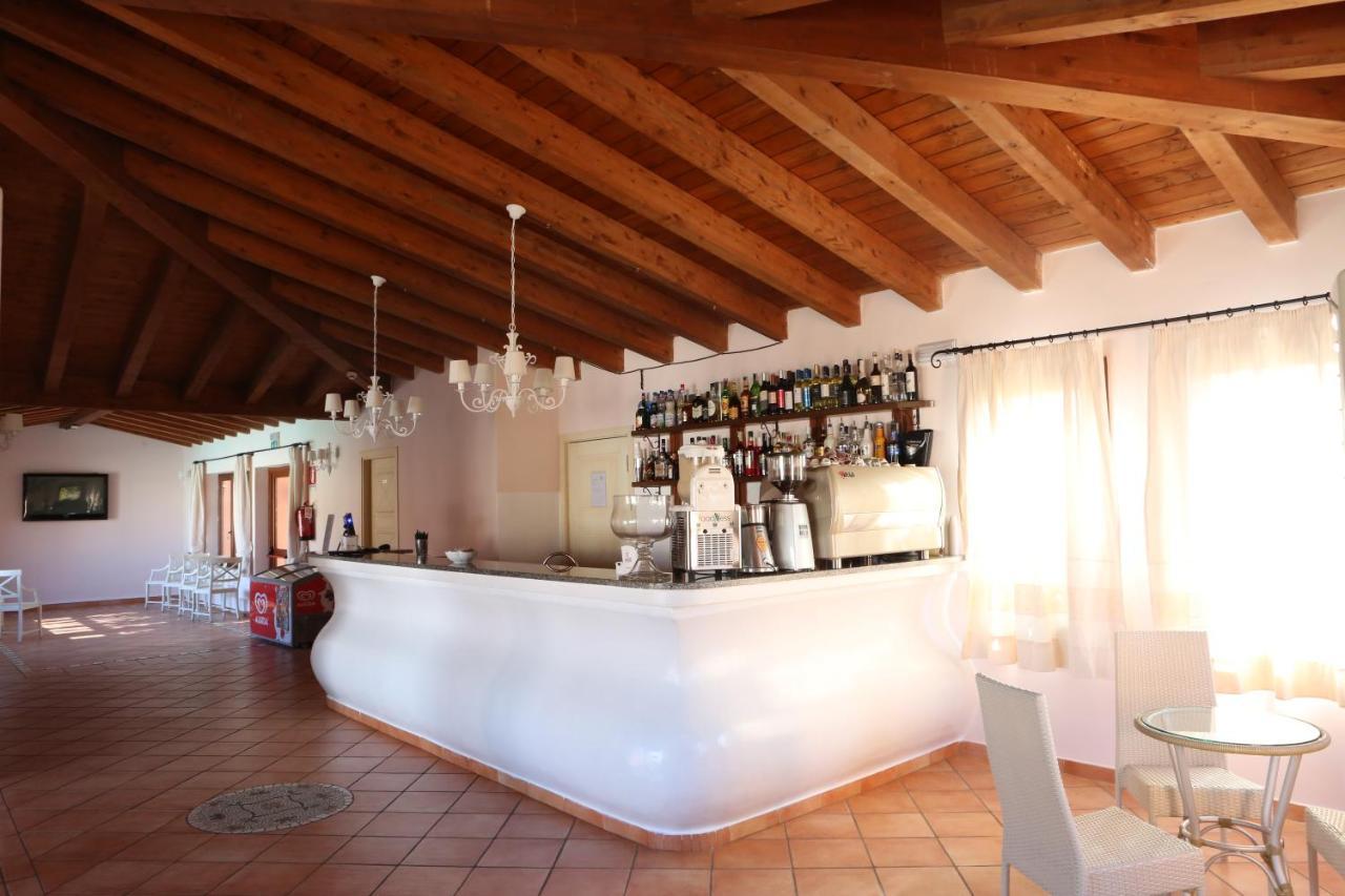 Borgo Dei Pescatori Hotel อาเญ็นตู ภายนอก รูปภาพ